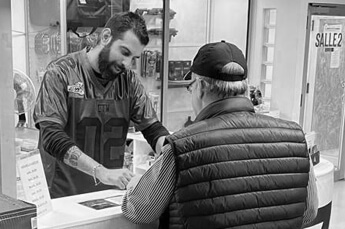 une photo d'un des membres de l'équipe du stand de tir de wissous (91)